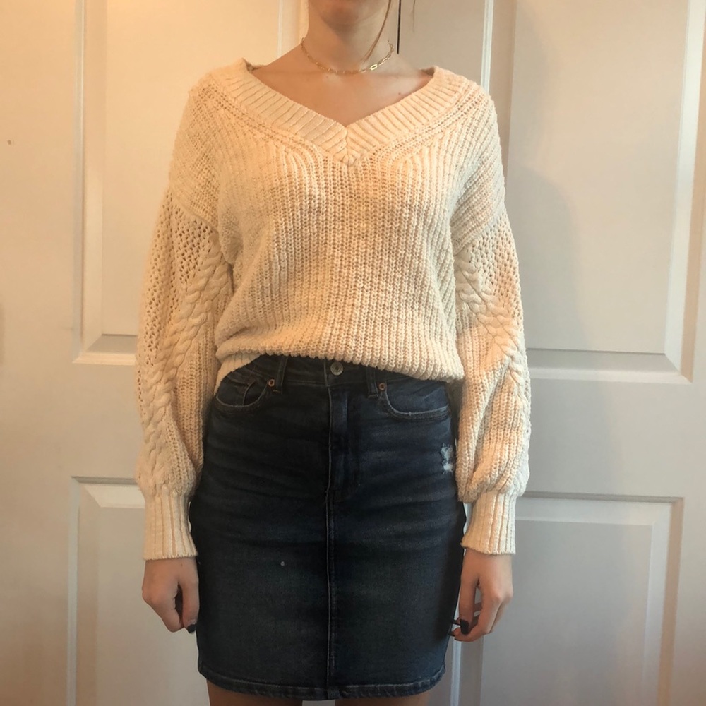 American Eagle Sweater